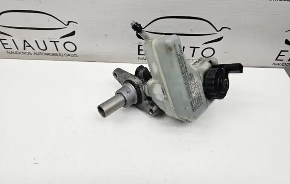 Volkswagen PASSAT B6 Master brake cylinder 5N0945459A 3C1611301