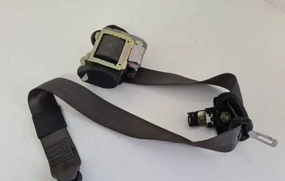 Audi A6 S6 C5 4B Front seatbelt 4B0857706C