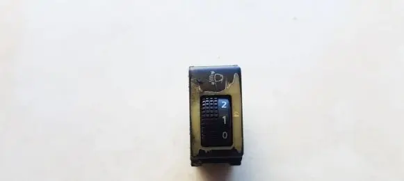 Nissan Micra Headlight level height control switch