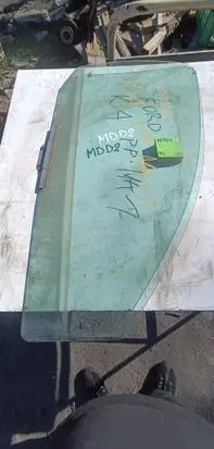 Ford Ka Front door window glass four-door 1212123
