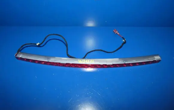 Mercedes-Benz E W212 Third/center stoplight A2049066002 ZB525003