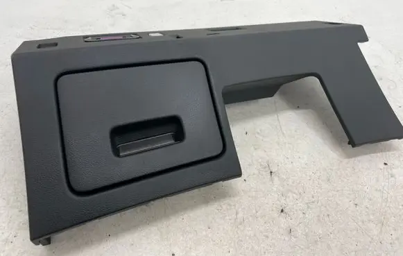 Audi Q3 F3 Other interior part 83C863075