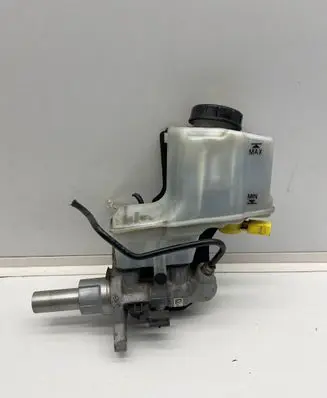 Volkswagen PASSAT B8 Master brake cylinder 5Q2611301H D0T4