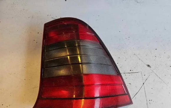 Mercedes-Benz C W202 Rear/tail lights 14653100