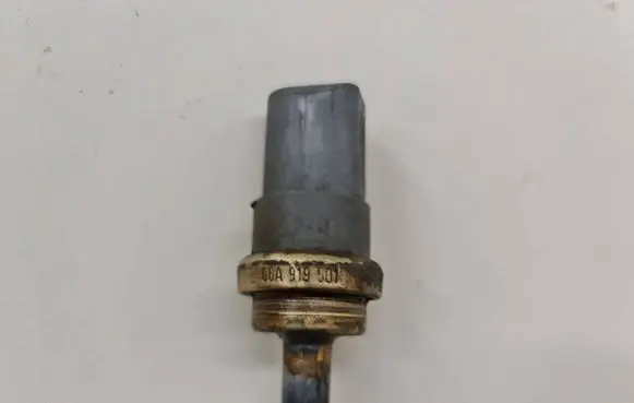 Volkswagen Bora Coolant temperature sensor 06A919501