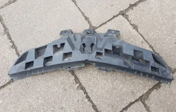 Renault Modus Front bumper upper radiator grill 8200665765