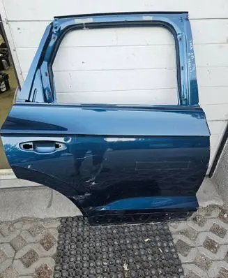 Volkswagen Touareg III Rear door 760833312A