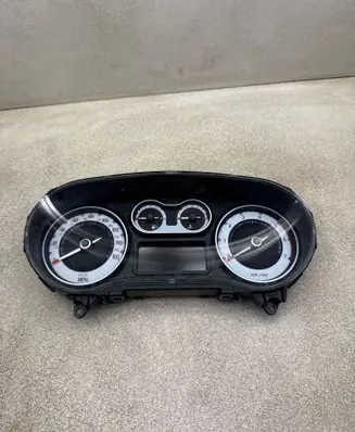 Fiat 500L Speedometer (instrument cluster) A2C90124101 002559
