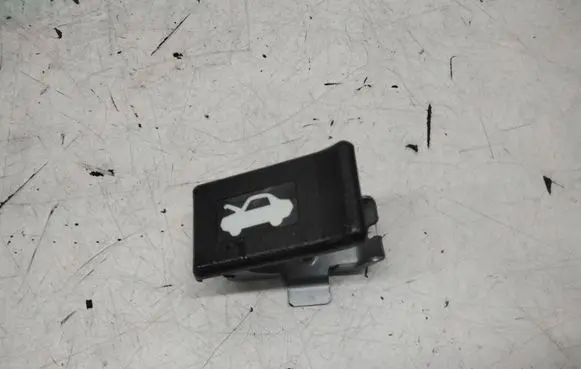 Honda FR-V Engine bonnet (hood) release handle