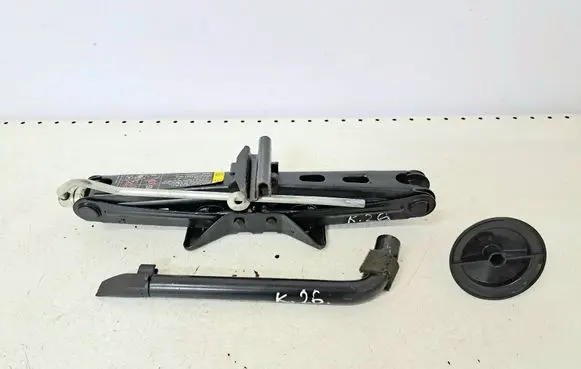 Volvo V50 Lift Jack 