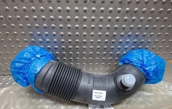 Fiat Ducato Air intake duct part S26336677 1369012080