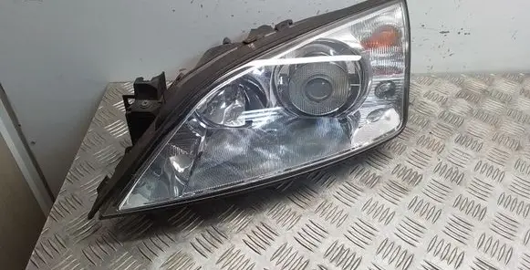 Ford Mondeo Mk III Headlight/headlamp 0301174271