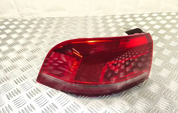 Rear/tail lights