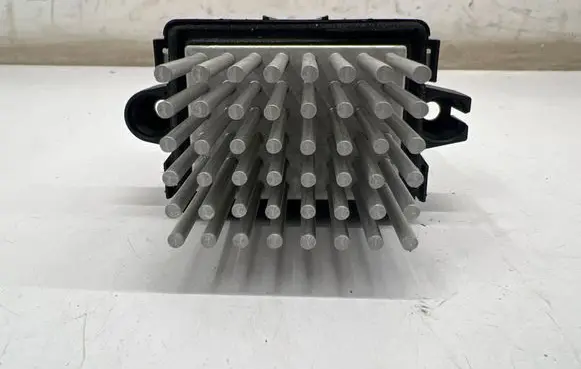 Heater blower motor/fan resistor