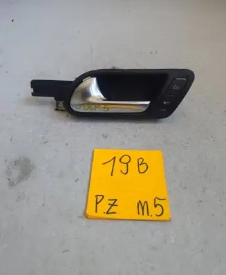 Volkswagen Golf V Front door interior handle 3478872