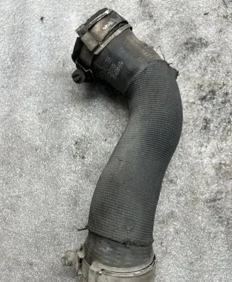 Audi A6 S6 C6 4F Intercooler hose/pipe 4F0145709H