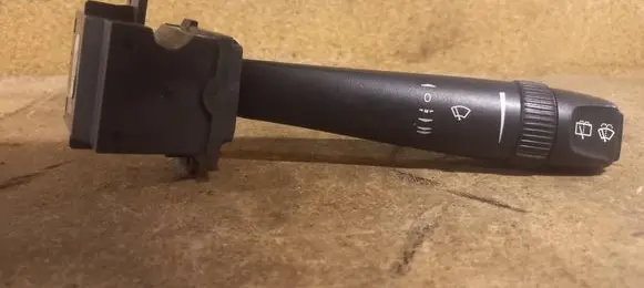 Volvo V70 Wiper control stalk 30768100 05W16T