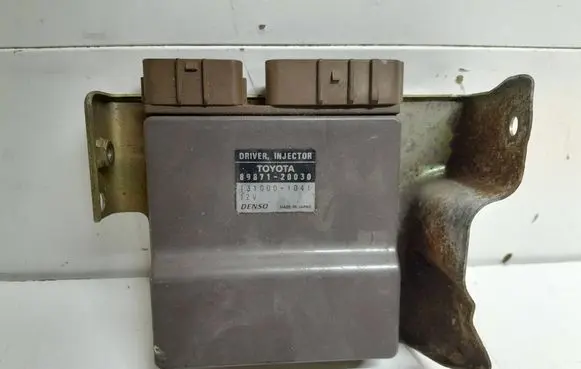Toyota Land Cruiser (J120) Injection control unit/module 8987120030 1310001041