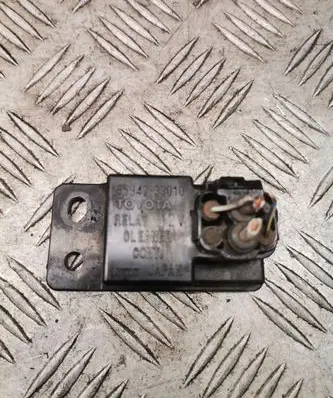Toyota Avensis Verso Window wiper relay 8594233010