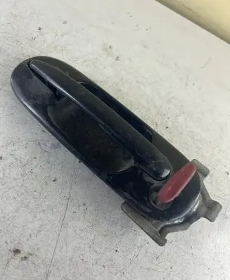 Honda CR-V Front door exterior handle
