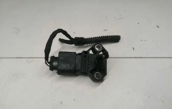Volkswagen PASSAT B6 Air pressure sensor 0281002401 038906051C