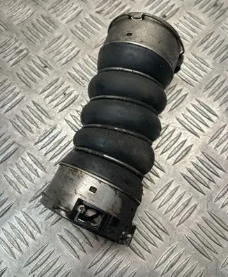 BMW 5 F10 F11 Intercooler hose/pipe 8513451