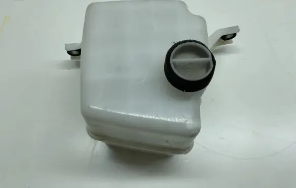Toyota RAV 4 (XA40) Intake resonator 1789436040