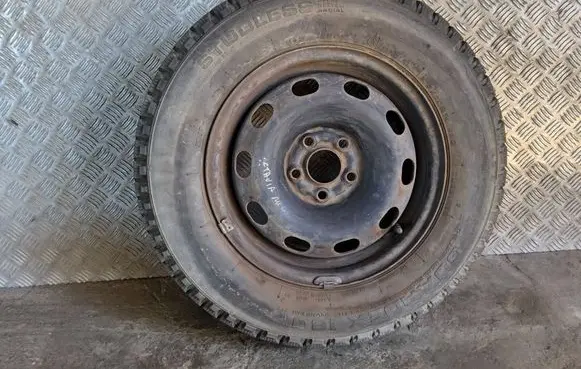 Volkswagen Golf IV R14 steel rim 1J0601027N