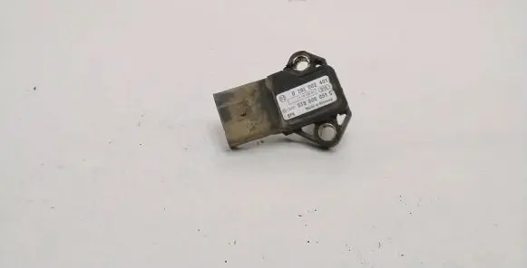 Audi A4 S4 B6 8E 8H Air pressure sensor 038906051C 0281002401