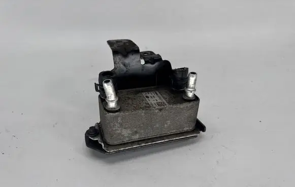 Jaguar XE Transmission/gearbox oil cooler AW837A095AA
