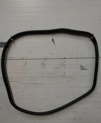 Citroen DS3 Rear door rubber seal (on body) 