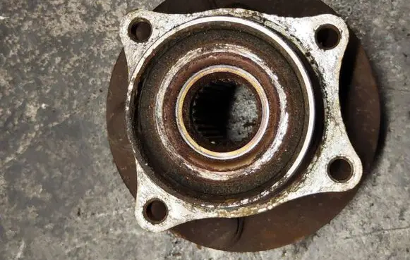 Audi A6 Allroad C6 Rear wheel hub 4E0407615D