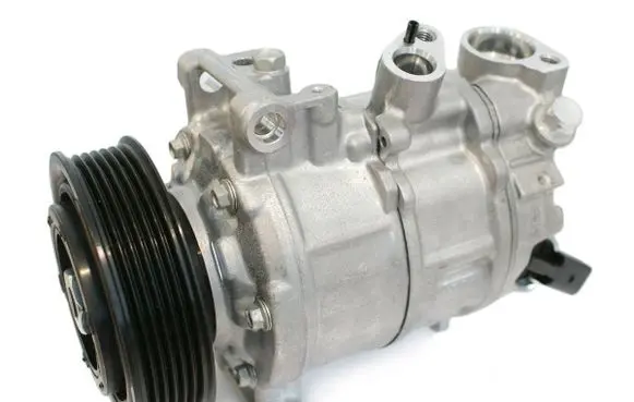 Volkswagen Golf Sportsvan Air conditioning (A/C) compressor (pump) 5Q0820803J 4472502801