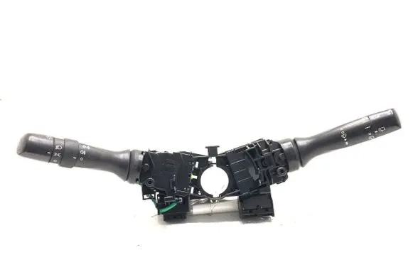 Toyota Yaris Wiper turn signal indicator stalk/switch 0D180-17F904