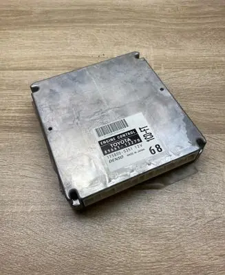 Toyota Corolla E120 E130 Engine control unit/module ECU 8966113270 1758005351