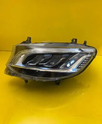 Mercedes-Benz Sprinter W907 W910 Headlight/headlamp A9109067100