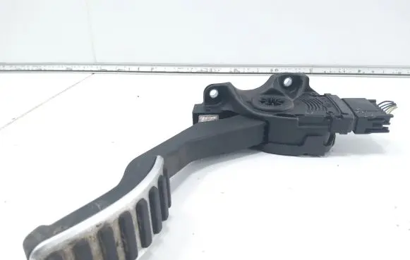 Volvo XC60 Accelerator throttle pedal 31329374