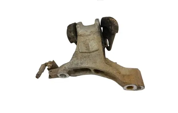 Honda Accord Engine mount bracket