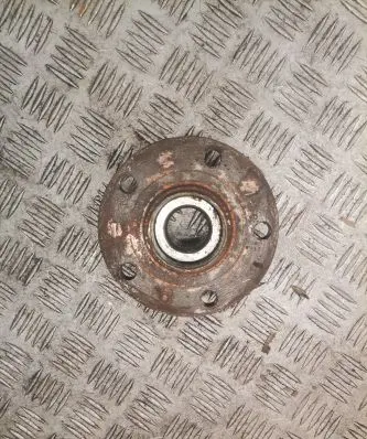 Volkswagen PASSAT B6 Rear wheel ball bearing 