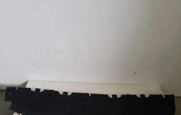 Engine bonnet/hood sound/heat insulation