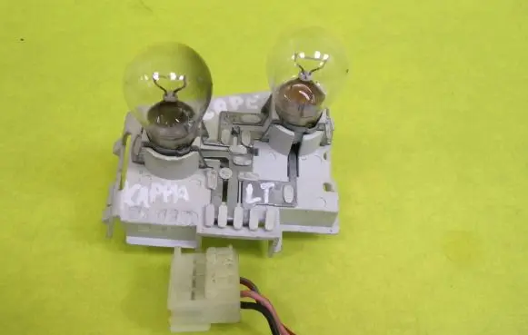 Lancia Kappa Tail light bulb cover holder