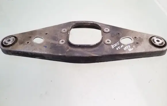 Mercedes-Benz E W211 Rear differential/diff mount bracket A2303521806