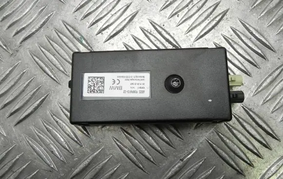 BMW X3 G01 Aerial antenna amplifier 9389613 U448