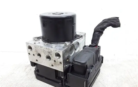 Volvo S60 ABS Pump 31329137