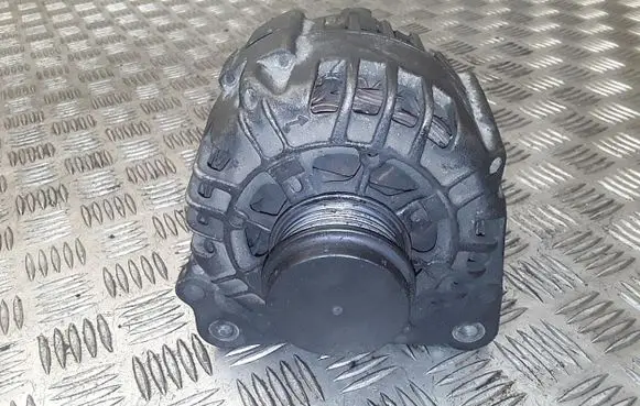 Volkswagen PASSAT B5 Generator/alternator 028903029