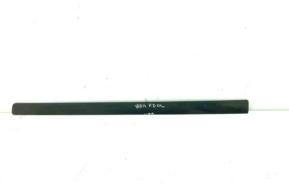 Toyota Yaris Front door trim (molding) PZ4153252102