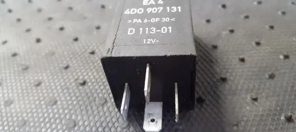 Volkswagen Golf IV Other relay 4D0907131 851321