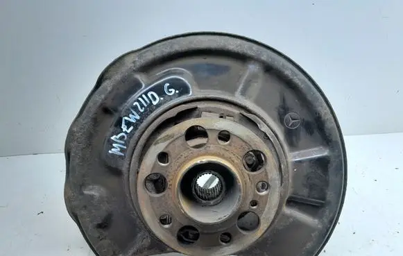 Mercedes-Benz E W211 Rear wheel hub