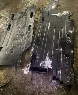 Peugeot 308 Center/middle under tray cover 