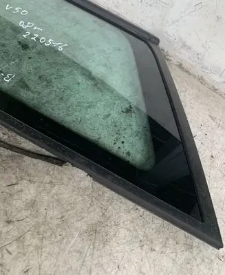Volvo V50 Rear side window